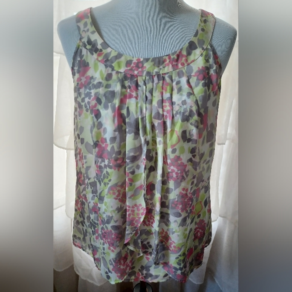 LOFT floral sleeveless top/blouse small